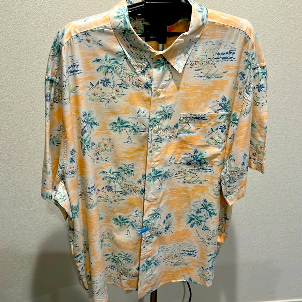 Chap’s Casual Dress Shirt